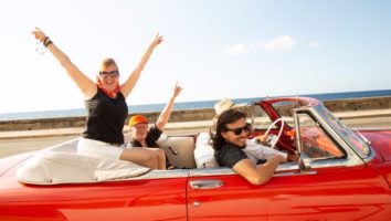 Purposeful women Cuba+car+ride
