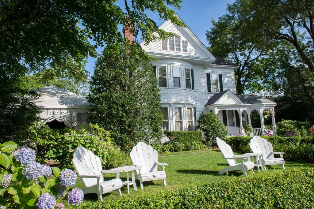 The exterior of Martha's Vineyard boutique hotel, The Coco—Edgartown Collection by Lark Hotels, a safe place for women to stay in Edgartown, Massachusetts.