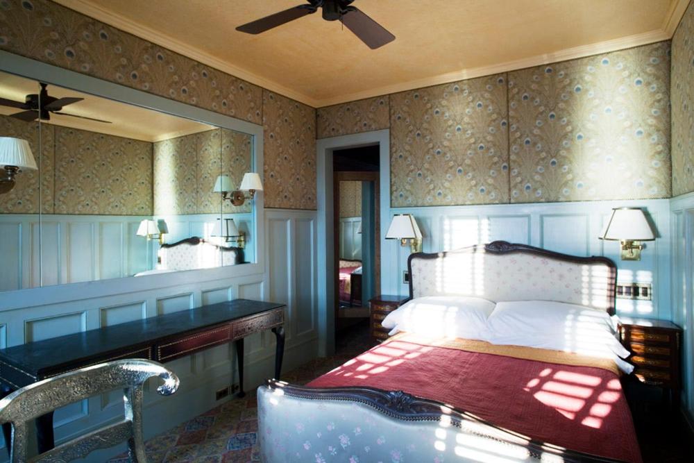 A suite at the vintage Jane Hotel in New York, New York, recommended as a safe place for women to stay.