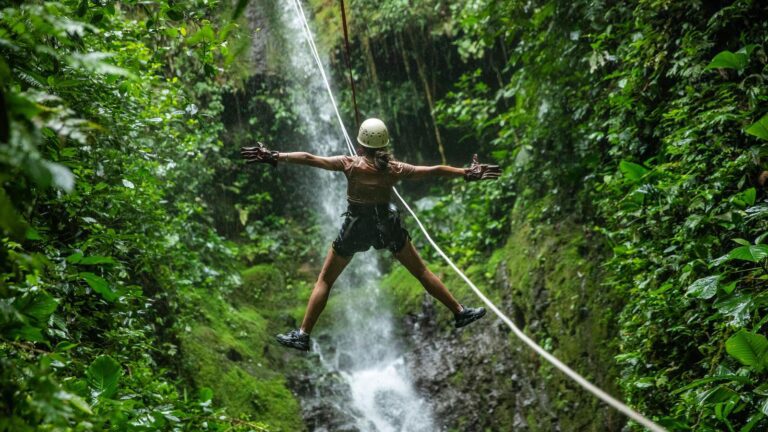 Women zip-lining in Costa Rica