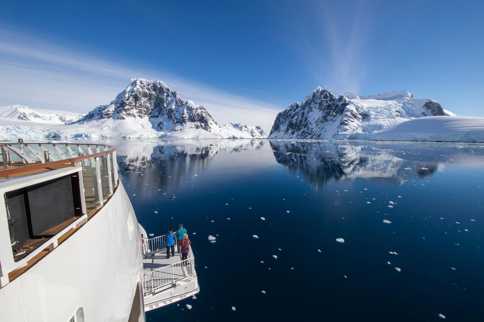 Hydraulic viewing platforms on the Greg Mortimer, S. Prtelli