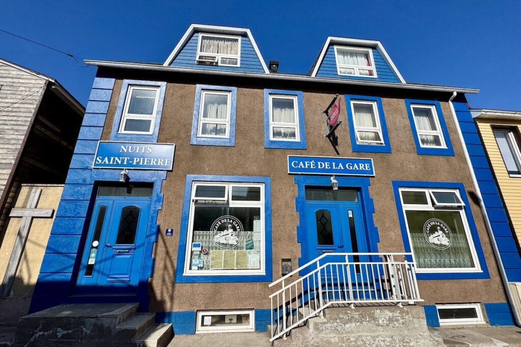 Nuits Saint-Pierre is in downtown Saint-Pierre