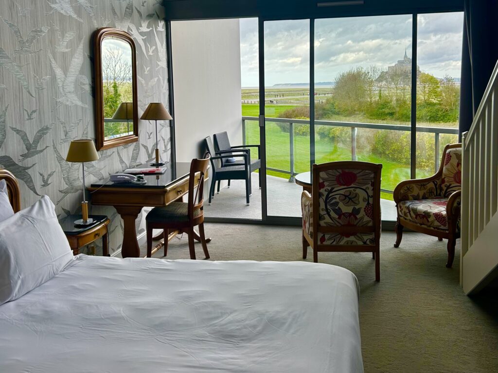 mont saint michel hotel