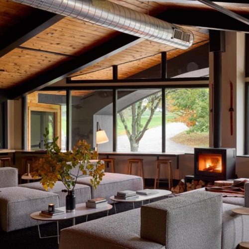 A community sitting area at the Bluebird Talta Lodge in Stowe, Vermont, a safe place for women to stay.