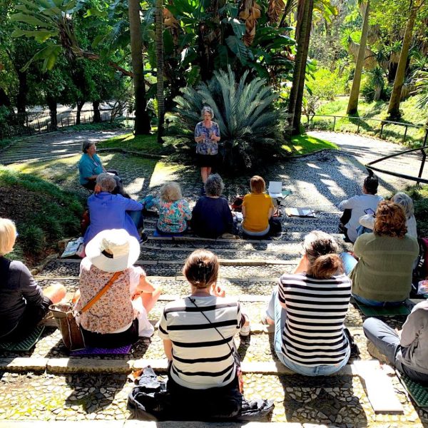 A group session in the streets of Lisbon - Capture the Lisbon Wow - Cynthia Morris