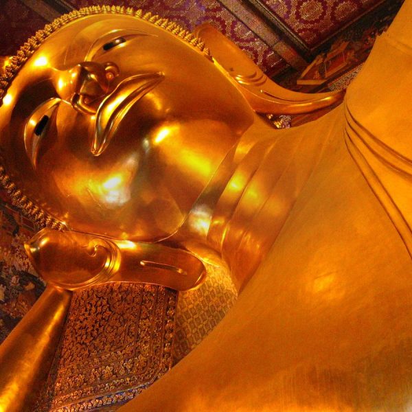 Reclining Buddha at Wat Phra Chetuphon Wimon Mangkhalaram Rajwaramahawihan