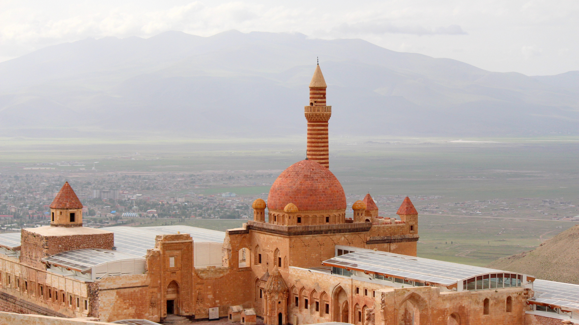 The stunning İshak Paşa Sarayı, showcasing intricate architecture and offering breathtaking views of the surrounding landscape stop of the tour Eastern Türkiye